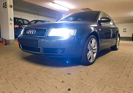 Audi A4 3.0 tiptronic quattro Automatik