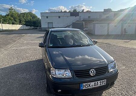 VW Polo Volkswagen 1.4 noch angemeldet