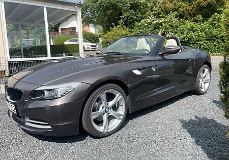 BMW Z4 sDrive23i 6 Zylinder