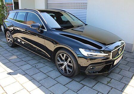 Volvo V60 B4 D Core  LED Navigation ACC Klimaautomatik