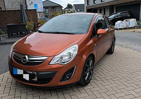 Opel Corsa D LPG 150 Jahre Sonderm. VOLLAUSSTATTUNG