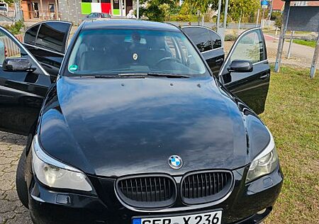 BMW 520i A -