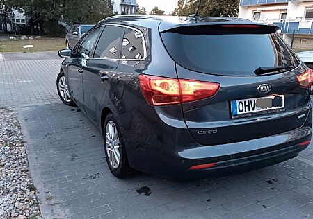 Kia Cee'd Sportswagon 1.6 CRDi Dream Team Editio...