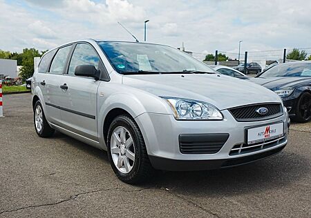 Ford Focus Turnier Trend 1.6i *Ahk+PDC*KLIMA*2-Hand