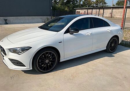 Mercedes-Benz CLA 250 gebraucht kaufen Mercedes-Benz CLA 250 e AMG-Line Night PANO/MBUX/LED/AMBI/BURM