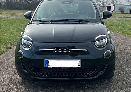 Fiat 500E Icon 42 kWh Top gepflegt mit Gewährleistung