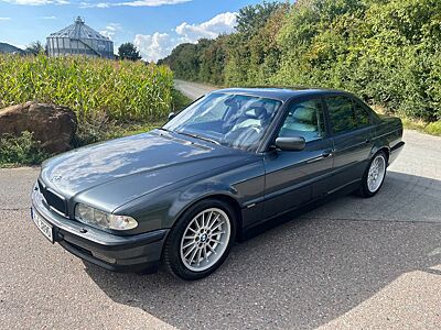 BMW 728i A - Styling 32, E38, TÜV,