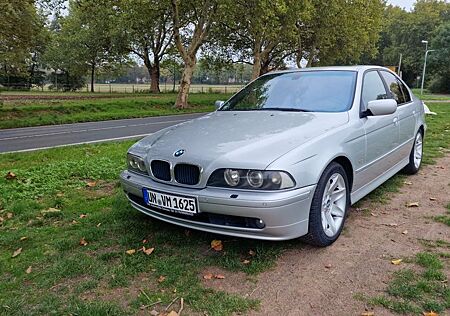 BMW 520i A -Edition Lifestyle