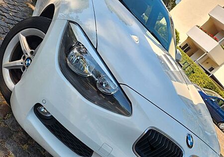 BMW 116i 16Zoll ALU/NAVI-BUSINESS/SHZ/PDC vo. + hi.