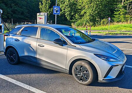 MG MG4 EV 51kWh Standard Standard