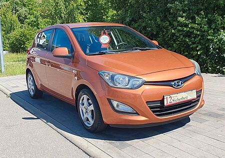 Hyundai i20 Trend*TÜV-NEU*SHZ*KLIMA*SEHR GEPFLEGT*1.HAND