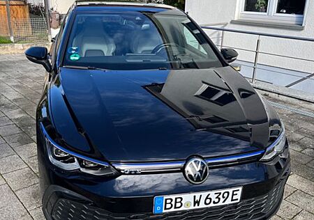 VW Golf Volkswagen 1.4 eHybrid OPF DSG GTE **VOLLAUSSTATTUNG**