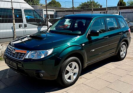 Subaru Forester Active * 4x4 * TÜV NEU