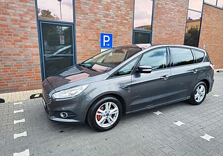 Ford S-Max 2,0 TDCi 110kW Titanium PowerShift Tit...