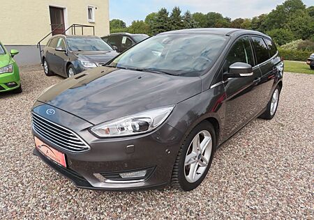 Ford Focus Turnier Titanium NAVI KLIMA SHZG LMF