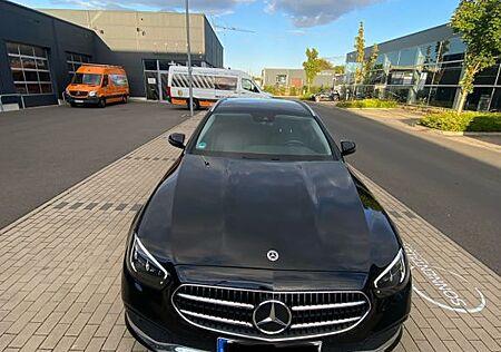 Mercedes-Benz E 300 de T Autom. -