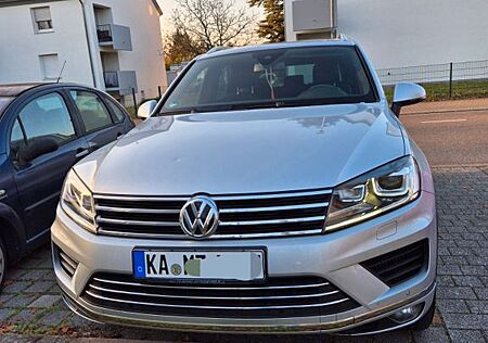 VW Touareg Volkswagen , 3.0 ,E 6, Luftfed, ACC, R-Line