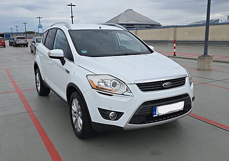 Ford Kuga 2,5 200 PS, Allrad, Titanium, Xenon