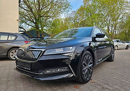 Skoda Superb Combi L&K iV LED,PANORAMADACH,,,,,