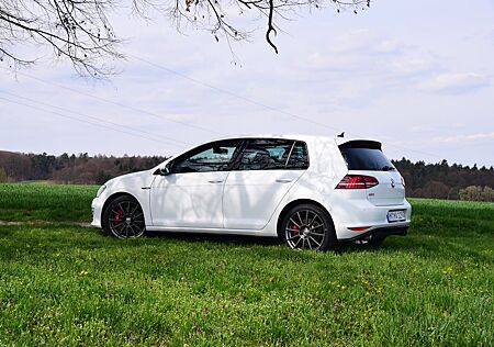 VW Golf Volkswagen VII 2.0 TSI DSG BMT GTI Performance