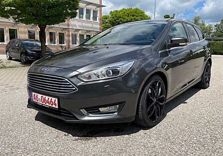 Ford Focus Turnier Titanium *VB*