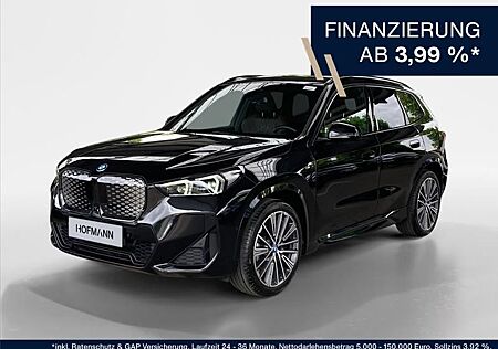 BMW iX1 xDrive30 M Sport+AHK+Pano+HuD+ACC+H/K