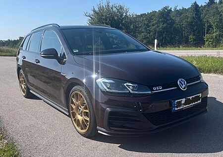 VW Golf Volkswagen 2.0 TDI GTD Variant GTD