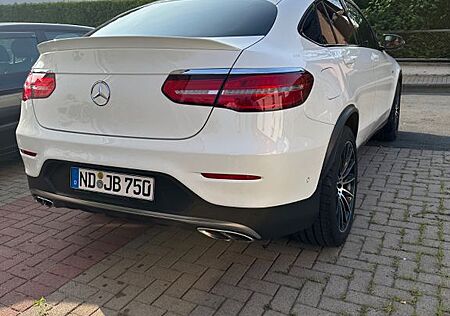 Mercedes-Benz GLC 43 AMG Mercedes-AMG GLC 43 4MATIC Autom....
