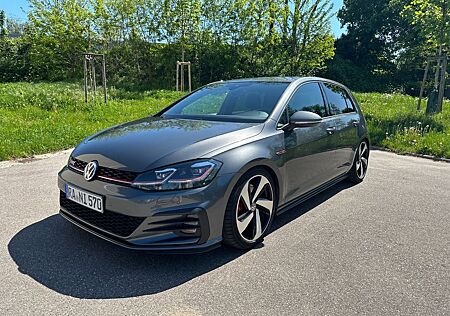 VW Golf Volkswagen 2.0 TSI GTI Performance mit KW V3