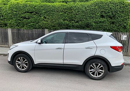 Hyundai Santa Fe 2.2 CRDi 4WD Automatik, AHK