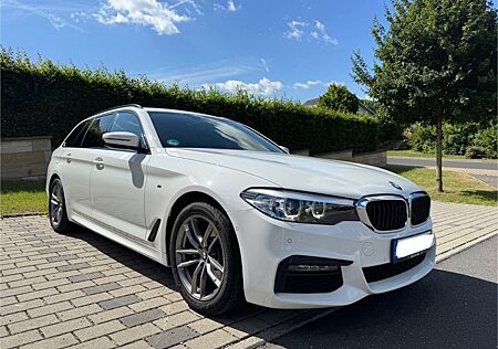 BMW 520d Touring *M Sport*Leder*8-fach*Scheckheft