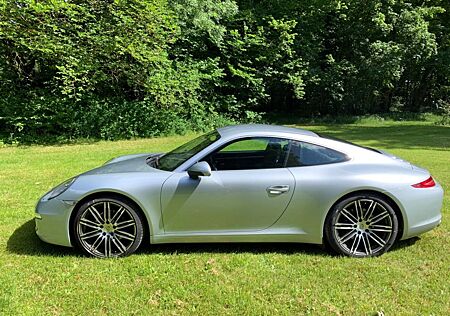 Porsche 991 Carrera Coupé C2