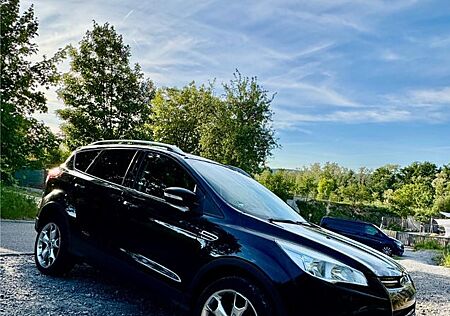 Ford Kuga 2,0 TDCi 4x4 132kW SYNC Edition PowerSh...