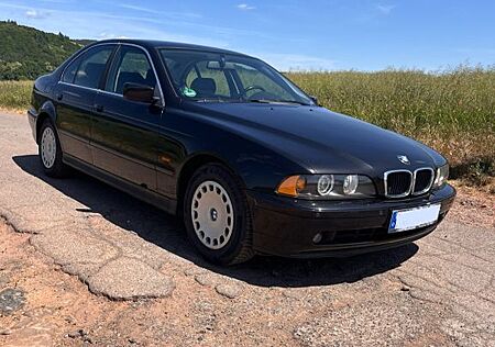 BMW 520i -