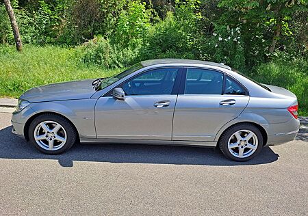 Mercedes-Benz C 200 CGI BlueEFFICIENCY -