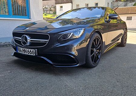 Mercedes-Benz S 63 AMG S 63 Mercedes-AMG 4MATIC Coupé AMG