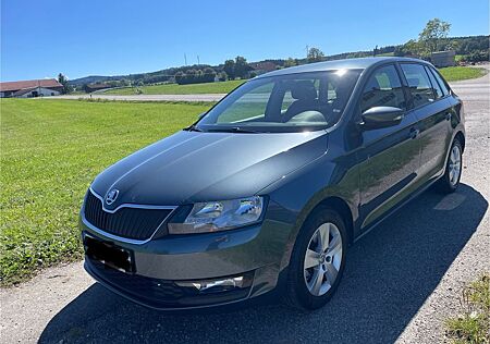 Skoda Rapid 1.0 TSI 81kW Ambition Spaceback grau