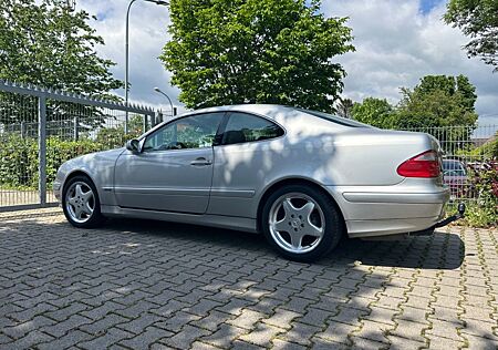 Mercedes-Benz CLK 320 Elegance
