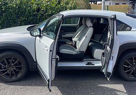Mazda MX-30 35,5KWH 105kW First Edition Paket Firs...
