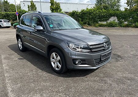 VW Tiguan Volkswagen 2.0 TDI BMT Sport & Style,Navi,PDC,Sitzh.
