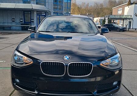 BMW 114i . 2 Jahre TÜV NEUE KETTE