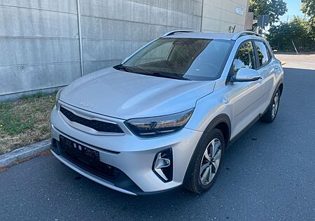 Kia Stonic Vision*R-Kamera*SHZ*LHZ*ACC*Euro 6*TOP*