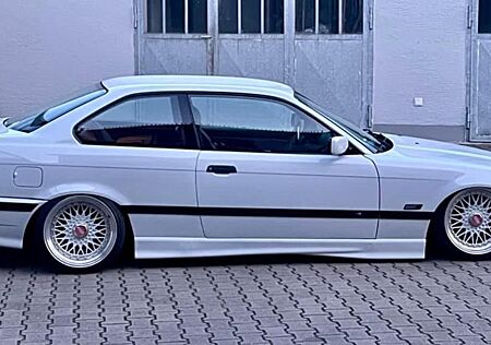 BMW 328i Coupe