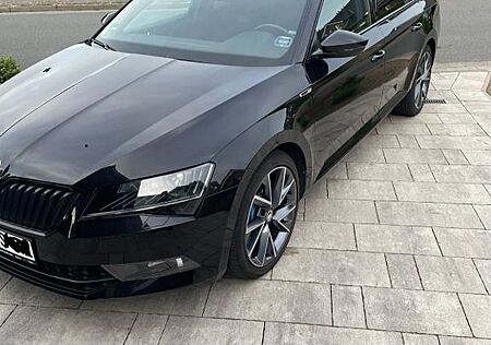 Skoda Superb 2.0 TSI 206kW DSG 4x4 SportLine Combi...