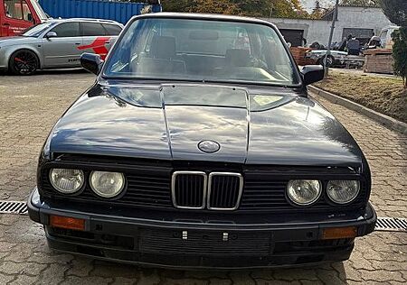 BMW 323 E30 i Shadow Line Coupe (H-Zulassung)