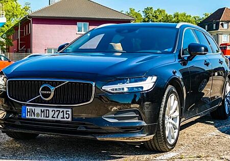 Volvo V90 D4 Momentum