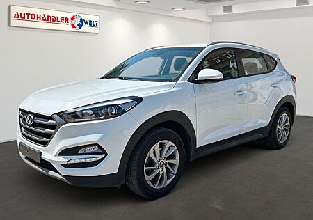 Hyundai Tucson 1.6i 4WD Automatik AAC Navi SHZ PDC