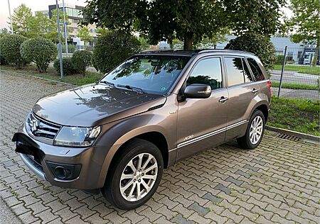 Suzuki Grand Vitara 1.9 DDiS X30 Navi Leder Kamera AHK