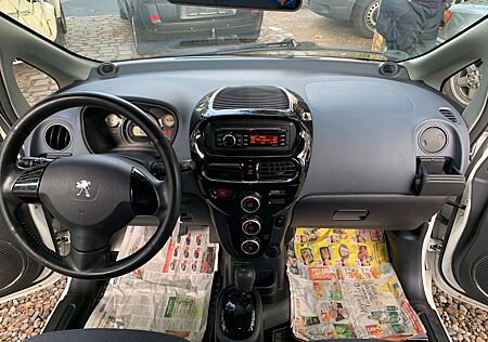 Peugeot iOn Basis+1Hand+Automatik+Elektro+Klima.km72,000