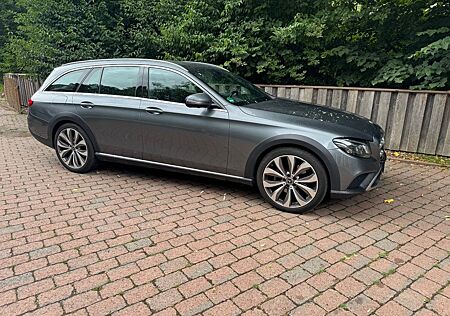 Mercedes-Benz E 220 d 4MATIC T All-Terrain Autom. All-Terrain